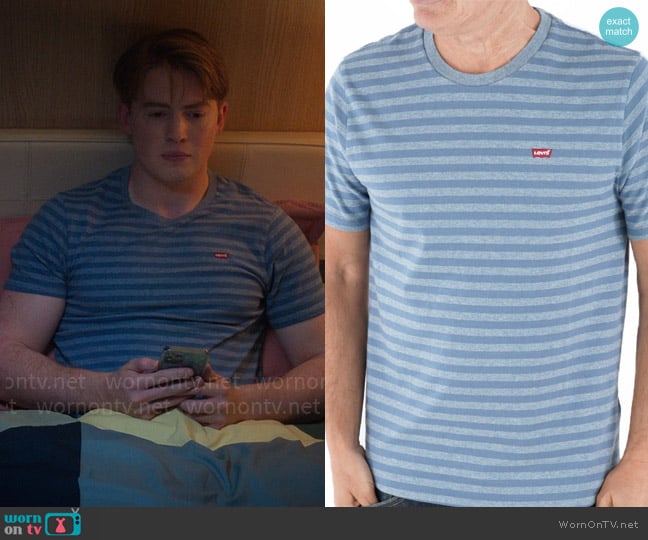 Levis T-shirt in navy stripe with small batwing logo worn by Nick Nelson (Kit Connor) on Heartstopper