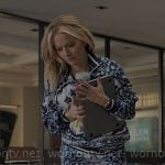 Lorna’s blue flourish printed sweatshirt and leggings on The Lincoln Lawyer