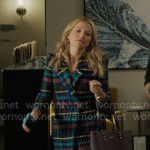 Lorna’s plaid blazer dress and purple tote bag on The Lincoln Lawyer