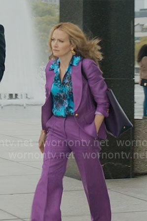 Lorna's purple suit and blue printed blouse on The Lincoln Lawyer