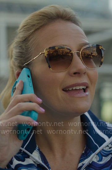 Lorna's sunglasses on The Lincoln Lawyer