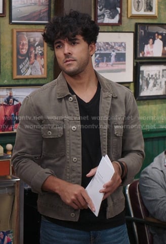 Lucas's grey jacket with corduroy collar on Greys Anatomy