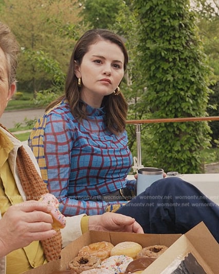 Mabel’s blue mesh grid print top on Only Murders in the Building