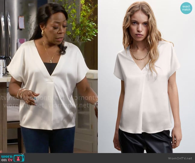 Mango Satin V-neck t-shirt worn by Tina Butler (Tichina Arnold) on The Neighborhood