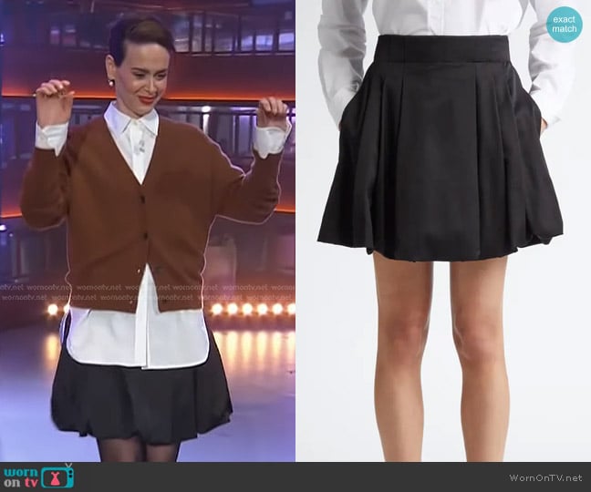 Maria McManus Pleated Bubble Miniskirt in Black worn by Sarah Paulson on The Kelly Clarkson Show