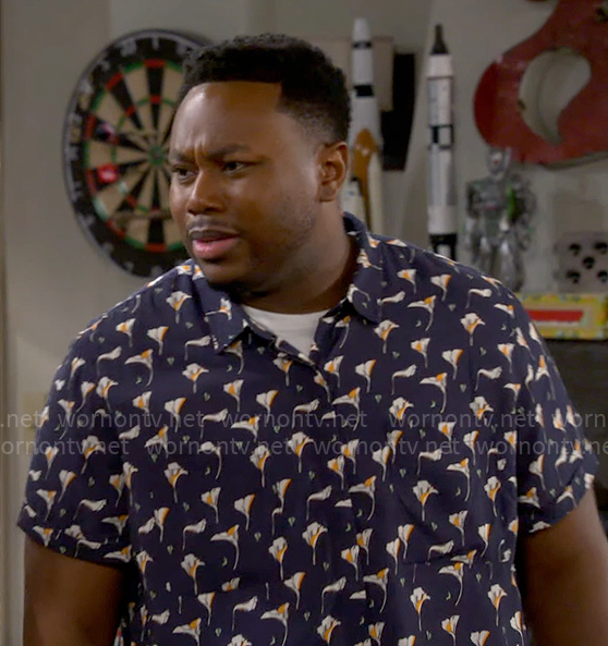 Marty’s navy flower print shirt on The Neighborhood