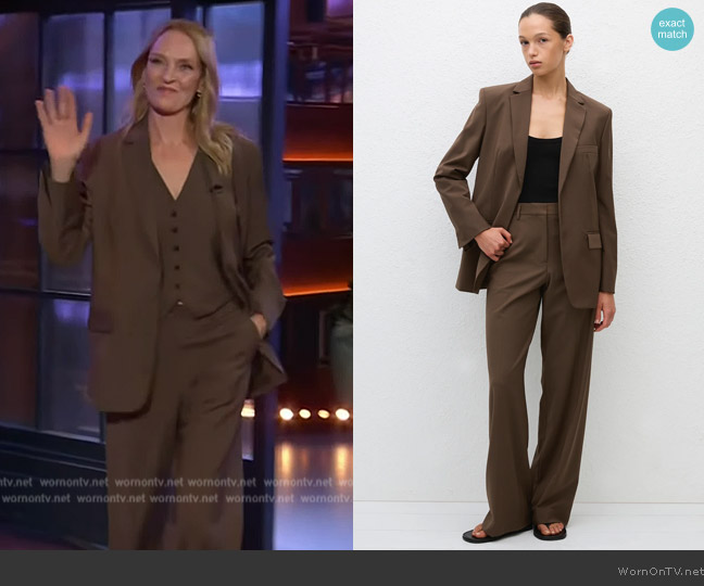 Matteau Relaxed Tailored Blazer worn by Uma Thurman on The Kelly Clarkson Show