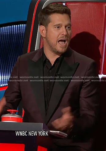 Michael Bublé's burgundy tuxedo suit on The Voice