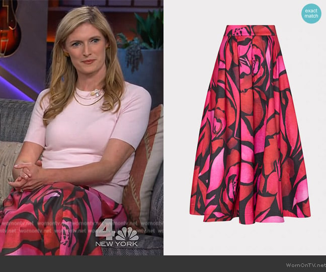 Milly Juliet Pleated Floral-Print Taffeta Midi Skirt worn by Alexandra Reeve Givens on The Kelly Clarkson Show