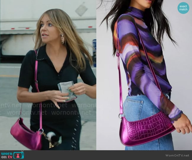 Nasty Gal Faux Leather Croc Shoulder Bag worn by Morgan Gillory (Kaitlin Olson) on High Potential