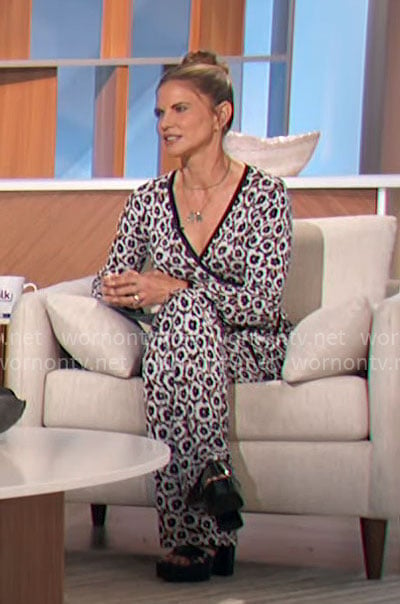 Natalie’s printed knit wrap tunic and pants set on The Talk