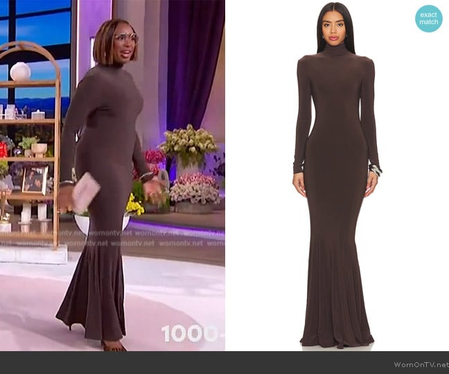 Jennifer’s brown turtleneck mesh dress on The Jennifer Hudson Show