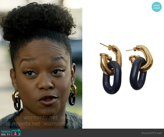 Paco Rabanne Link Earrings worn by Izzy Letts (Jazz Raycole) on The Lincoln Lawyer