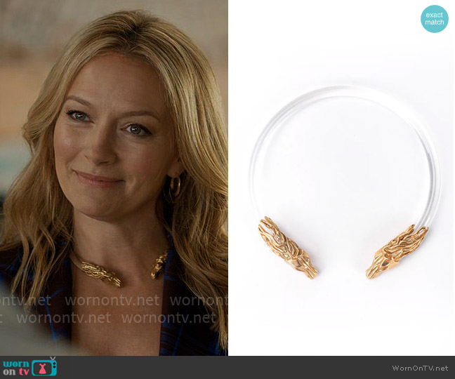 Remy Vintage Lucite Clear Horse Head Choker worn by Lorna Crane (Becki Newton) on The Lincoln Lawyer