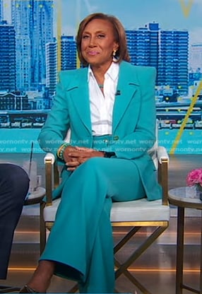 Robin's turquoise blazer and pant suit on Good Morning America