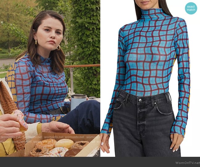 Mabel’s blue mesh grid print top on OMITB