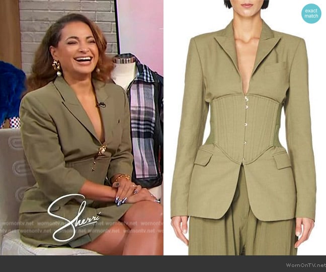 Stella McCartney Waist Hook Front Blazer worn by Layana Aquilar on Sherri