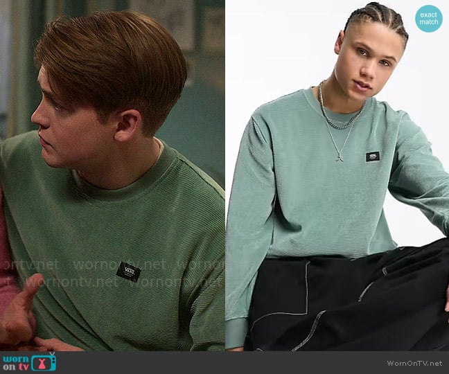 Vans Corduroy sweatshirt in green worn by Nick Nelson (Kit Connor) on Heartstopper