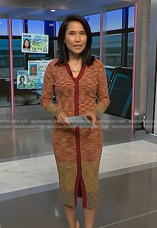 Vicky's red space dye knit shirtdress on NBC News Daily
