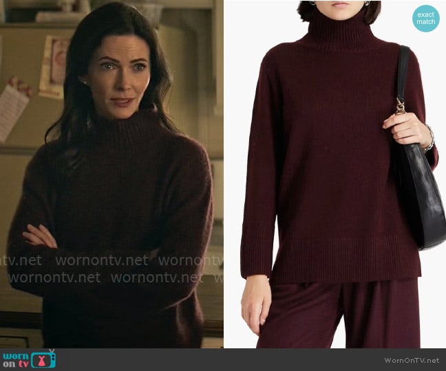 Vince Wool and cashmere-blend turtleneck sweater in Burgundy worn by Lois Lane (Elizabeth Tulloch) on Superman and Lois