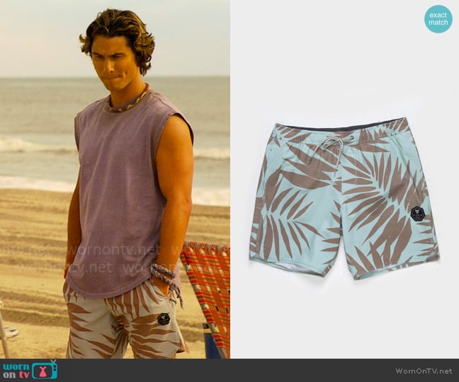 Vissla Palm Grande Ecolastic Shorts worn by John B (Chase Stokes) on Outer Banks