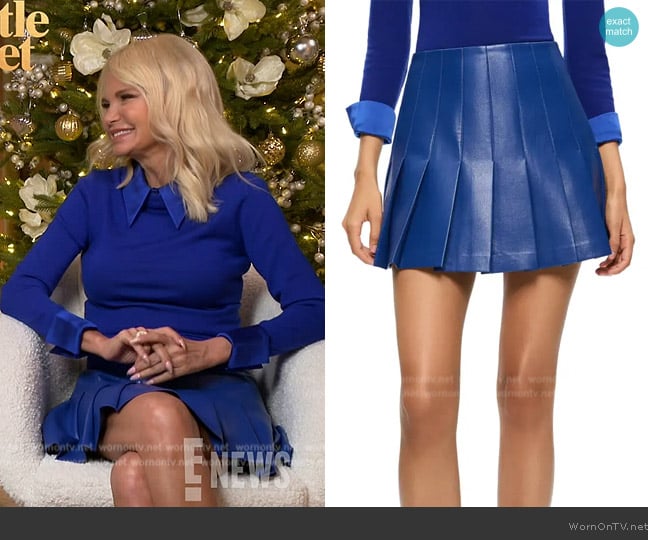 Alice + Olivia Carter Pleated Faux Leather Miniskirt worn by Kristin Chenoweth on E! News