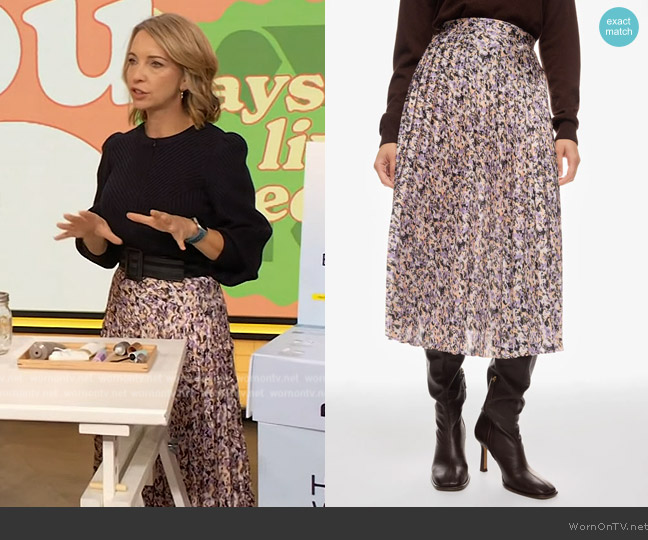 BOSS Vlissa Leopard Print Skirt worn by Anna Robertson on The Drew Barrymore Show