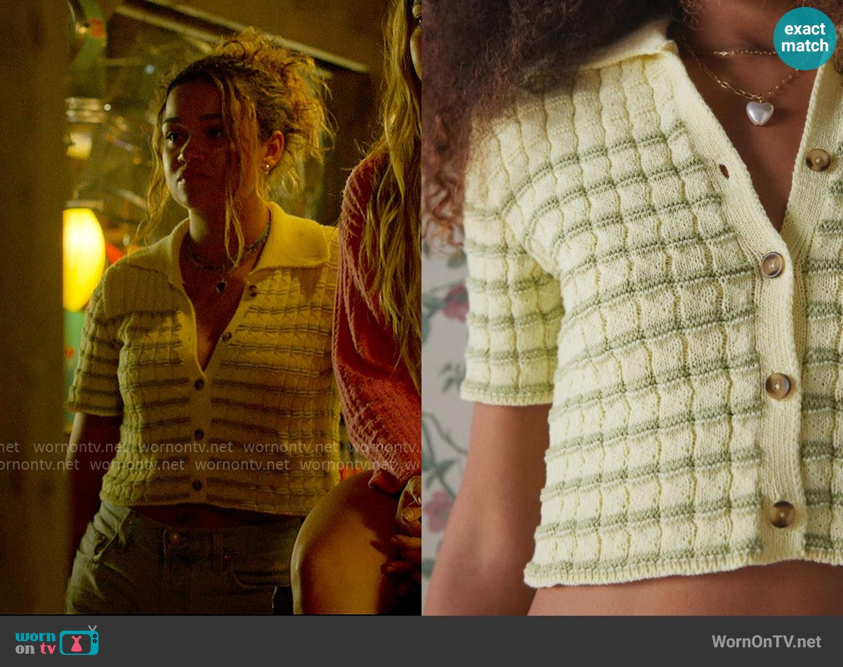 Kimchi Blue at Urban Outfitters Oliver Button-Down Polo Sweater worn by Kiara Carrera (Madison Bailey) on Outer Banks