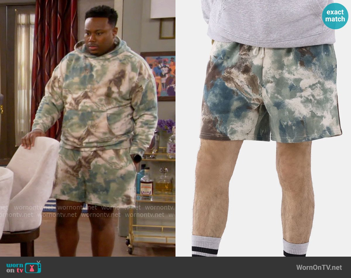 No Boundaries Jogger Shorts in Tie Dye Camo worn by Marty (Marcel Spears) on The Neighborhood