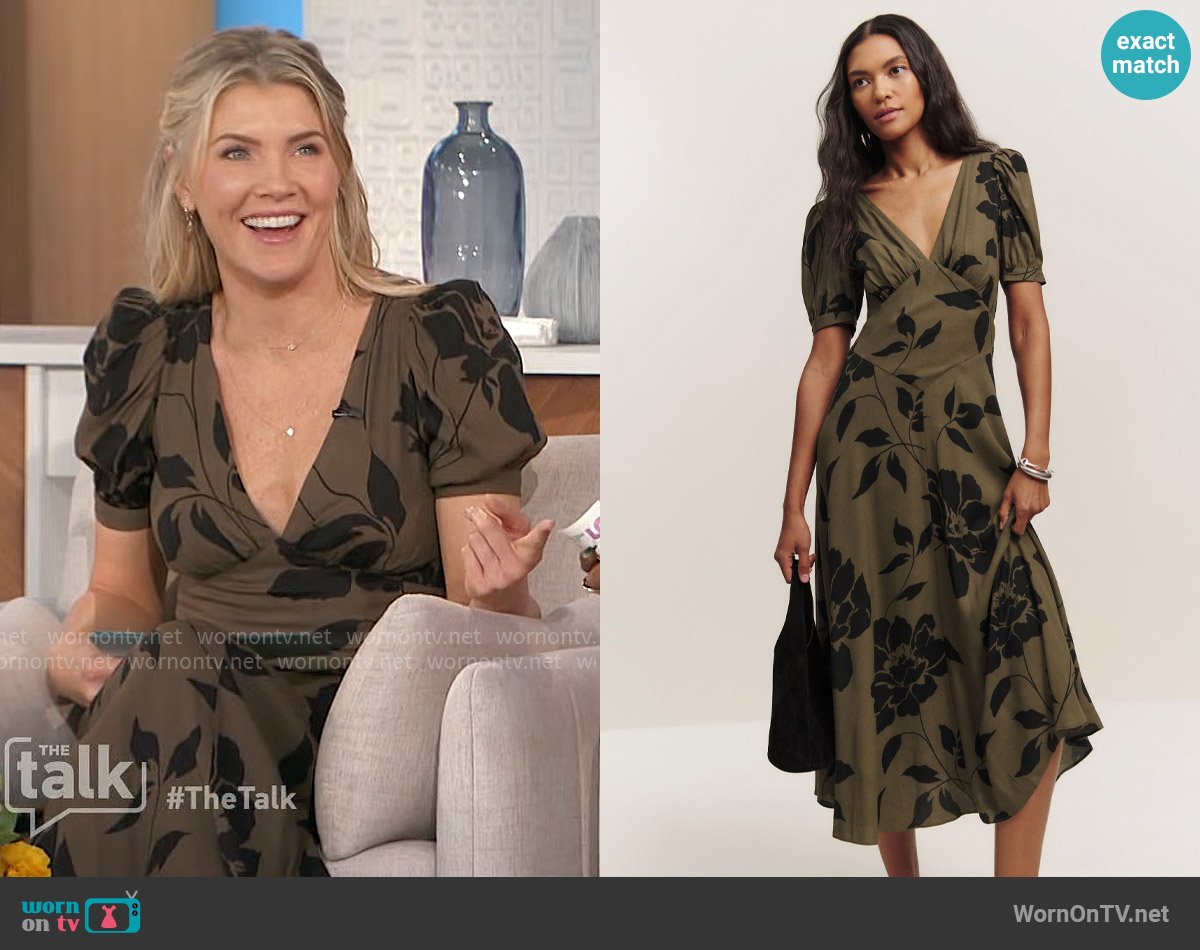 Reformation Naira Dress in Solana worn by Amanda Kloots on The Talk