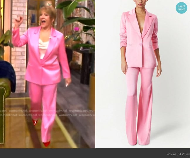 Alice + Olivia Denny single-breasted blazer worn by Patti LuPone on The View