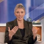 Amanda’s dark green satin suit on The Talk