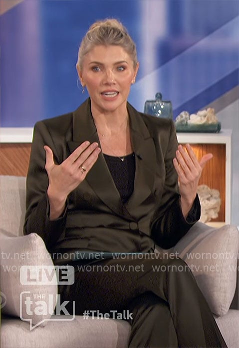 Amanda’s dark green satin suit on The Talk