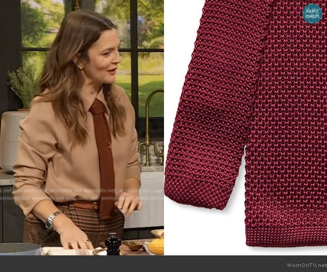 Banana Republic Knit Silk Skinny Tie worn by Drew Barrymore on The Drew Barrymore Show