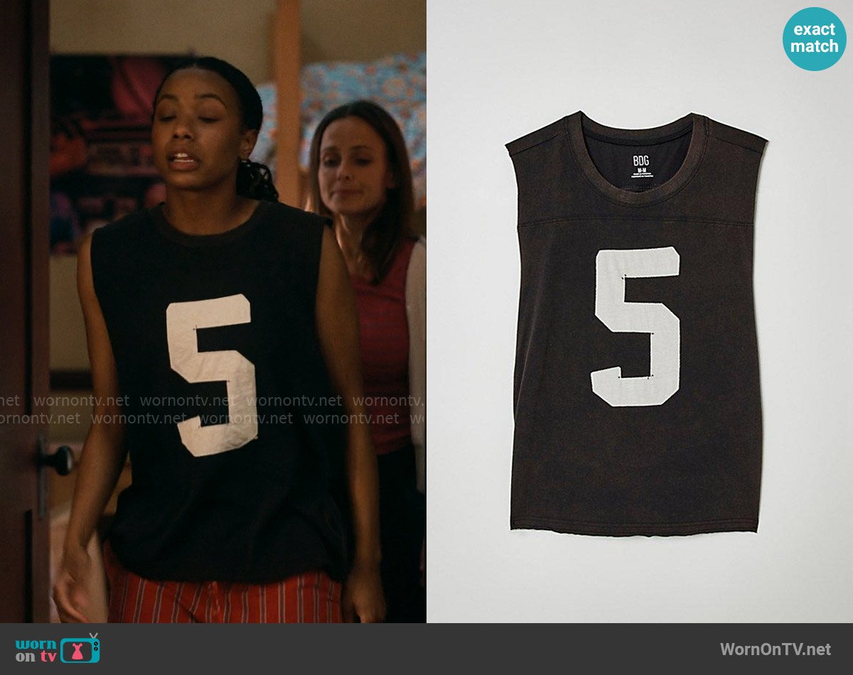 BDG at Urban Outfitters Game Day Cutoff Tee worn by Whitney Chase (Alyah Chanelle Scott) on The Sex Lives of College Girls