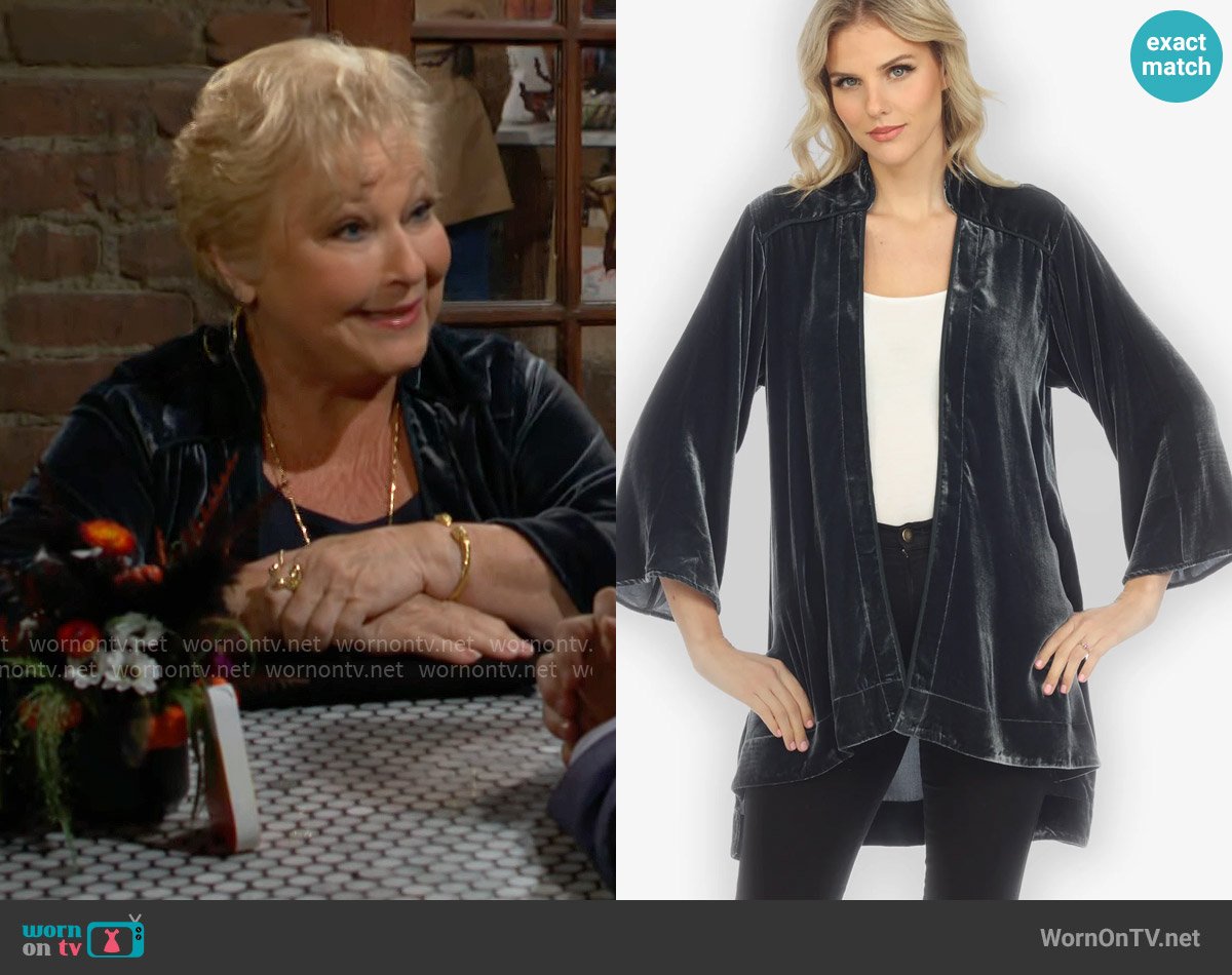 Citron Silk Blend Velvet Kimono worn by Traci Abbott (Beth Maitland) on The Young and the Restless