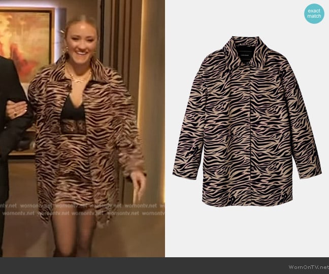 Long Champ Gabardine Oat Jacket worn by Emily Osment on The Drew Barrymore Show