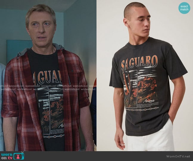 Cotton On Premium Loose Fit Art T-Shirt inwashed black/saguaro worn by Johnny Lawrence (William Zabka) on Cobra Kai