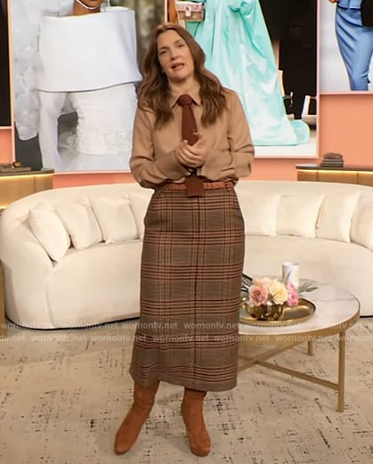 Drew's plaid midi skirt on The Drew Barrymore Show