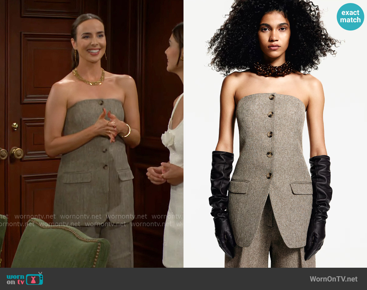 H&M Button-Front Bandeau Top worn by Ivy Forrester (Ashleigh Brewer) on The Bold and the Beautiful