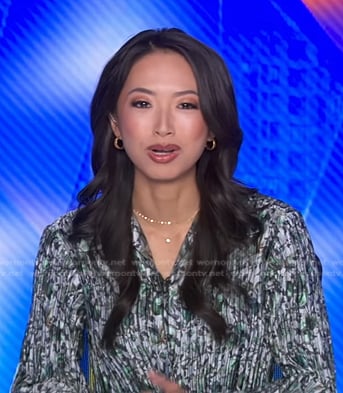 Jaclyn Lee's green floral pleated blouse on Good Morning America