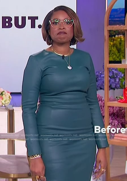 Jennifer's green leather dress on The Jennifer Hudson Show