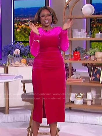 Jennifer’s pink velvet ruched dress on The Jennifer Hudson Show