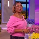 Jennifer’s pink knit cardigan and pants on The Jennifer Hudson Show