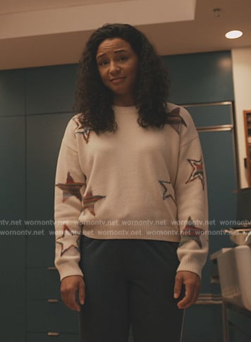 Kaya's star print sweatshirt on Elsbeth