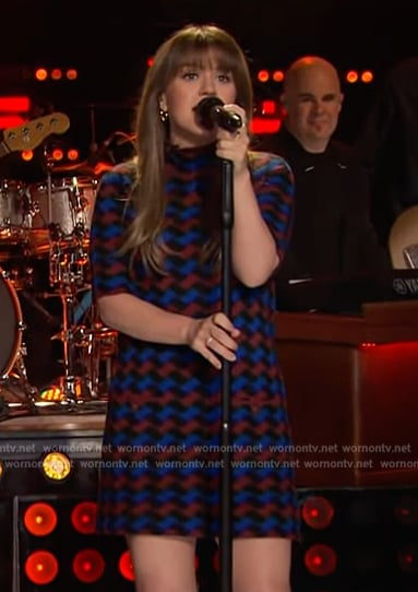 Kelly’s geometric print mock neck mini dress on The Kelly Clarkson Show