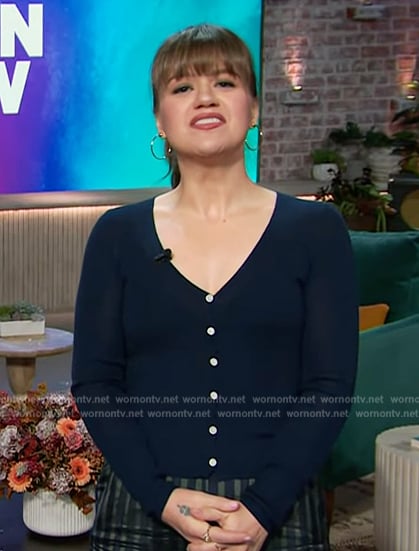 Kelly's button front cardigan on The Kelly Clarkson Show