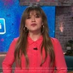 Kelly’s pink tie neck blouse on The Kelly Clarkson Show