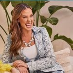 Kendra Scott’s denim embroidered blazer and jeans on E! News