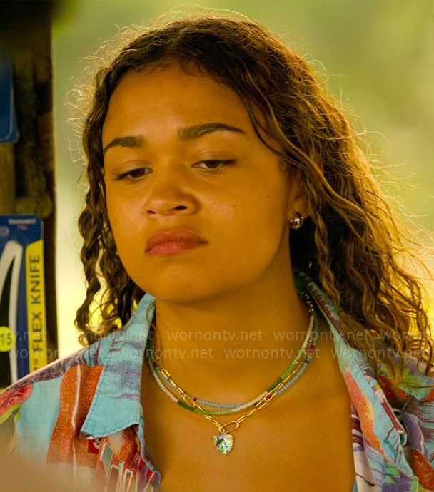 Kiara's season 4 necklaces on Outer Banks